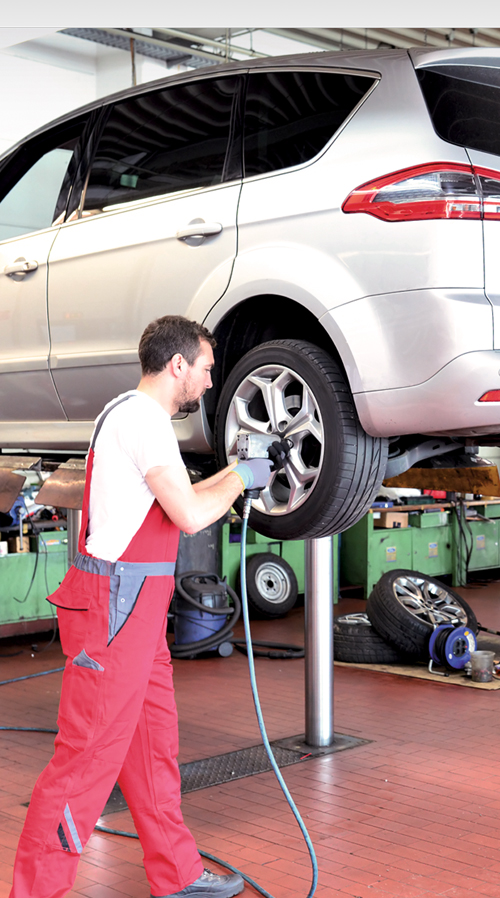 Kraftfahrzeugmechatroniker (m/w/d)